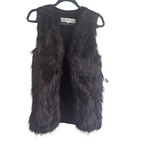 NWT Debby Collection Knit Faux Fur Vest Burgundy Medium